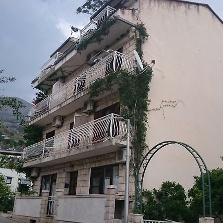 Apartmani Tina Podgora Eksteriør bilde