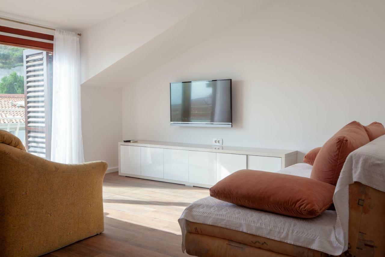 Apartmani Tina Podgora Eksteriør bilde
